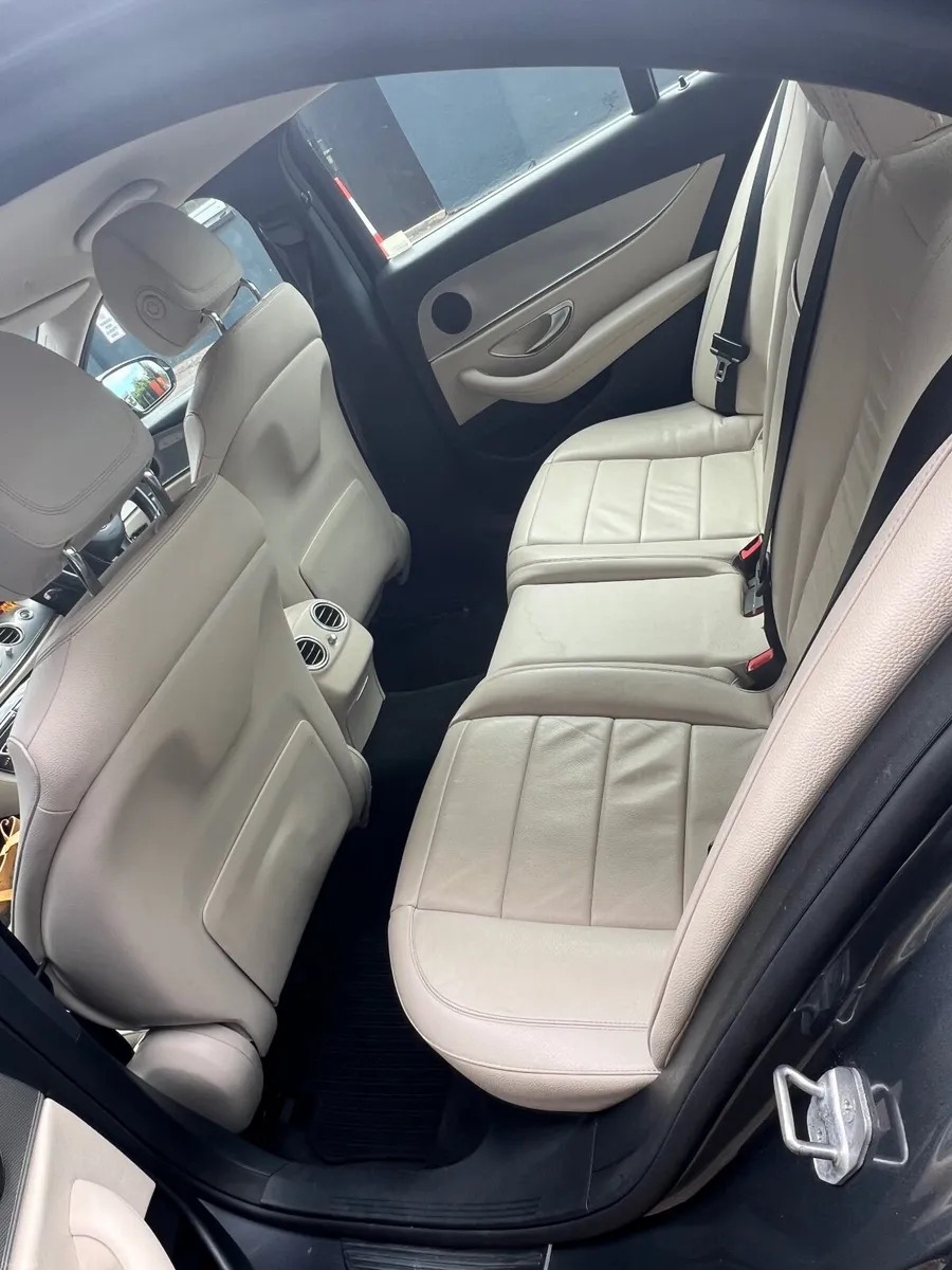 Mercedes-Benz E-Class 2018 - Image 4