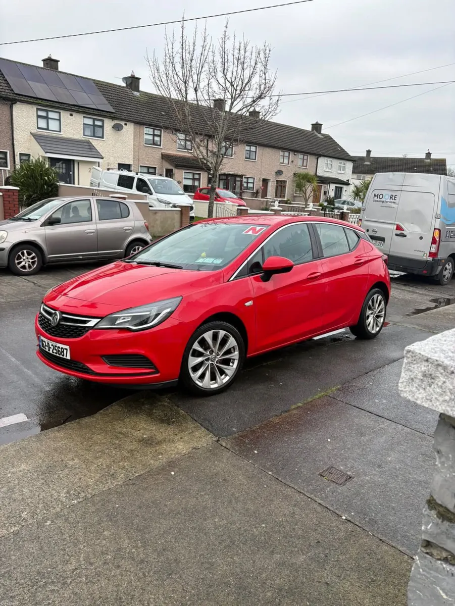 Vauxhall Astra 162 Low Milage - Image 2