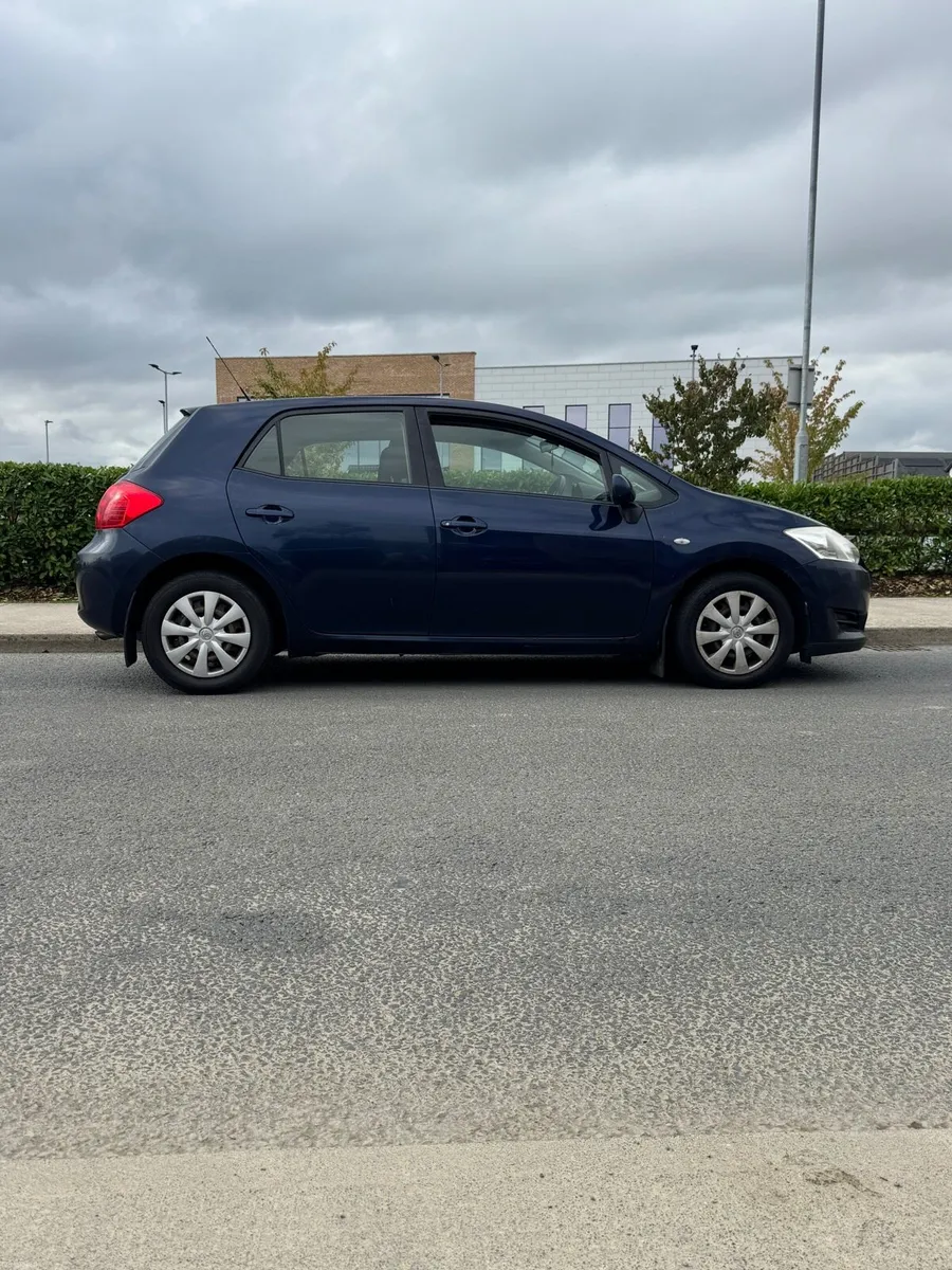 Toyota Auris - Image 2