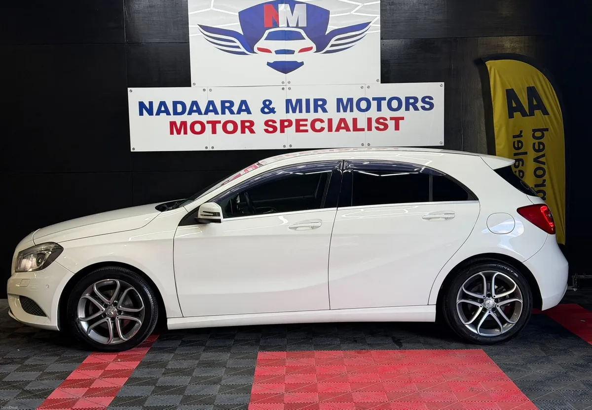 2015 Mercedes-Benz Auto A180 SPORT 31 K KM WARRANT - Image 5