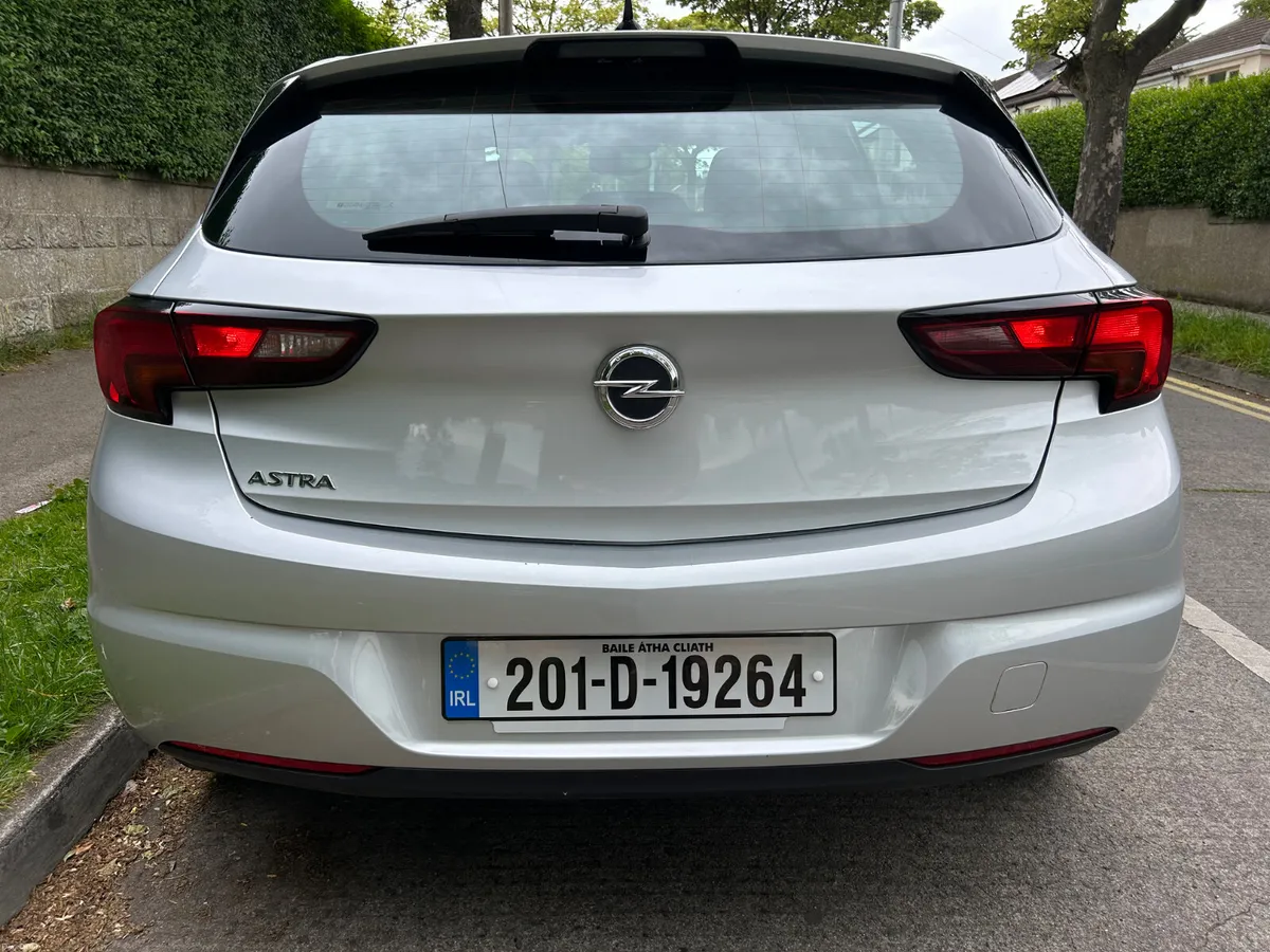 2020 OPEL ASTRA ELITE PETROL LEATHER INTERIOR - Image 6
