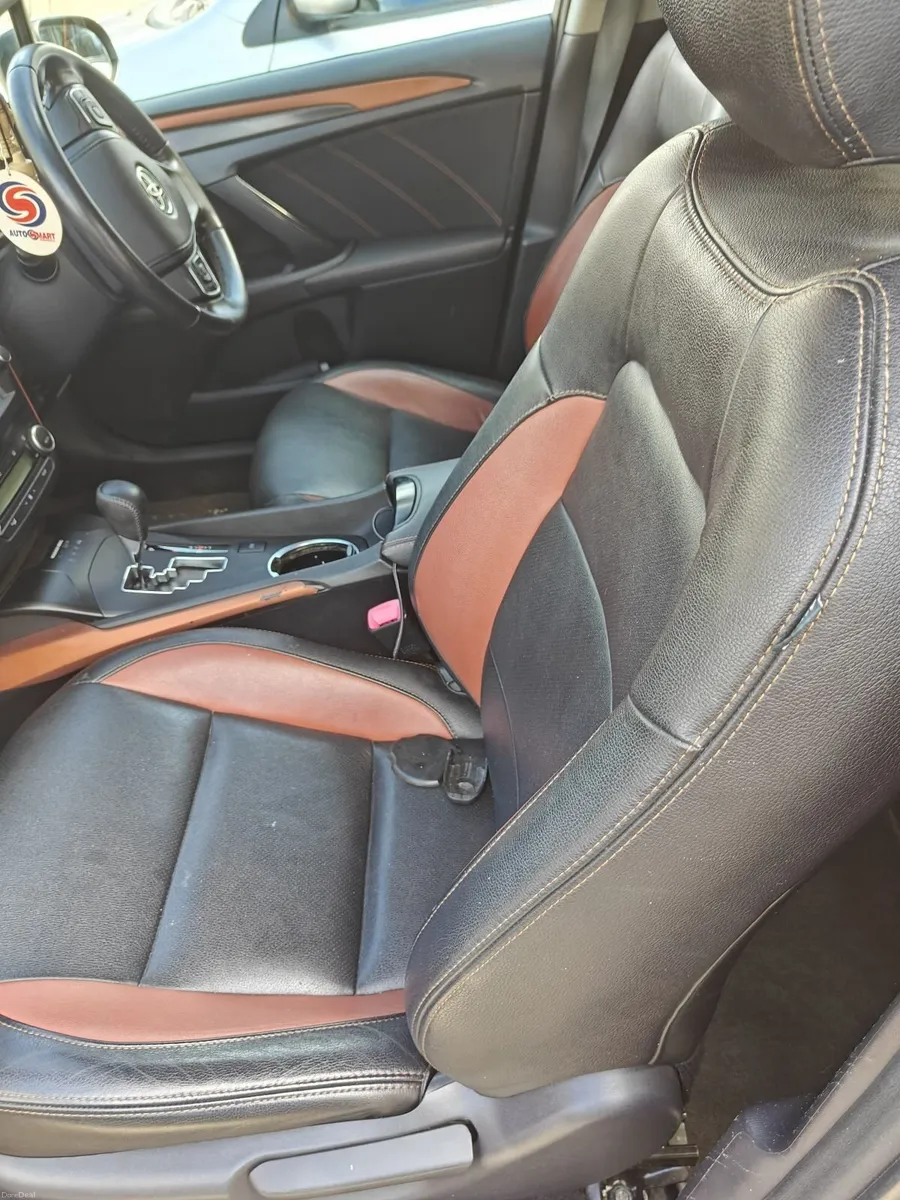 Toyota Avensis 2016 - Image 2