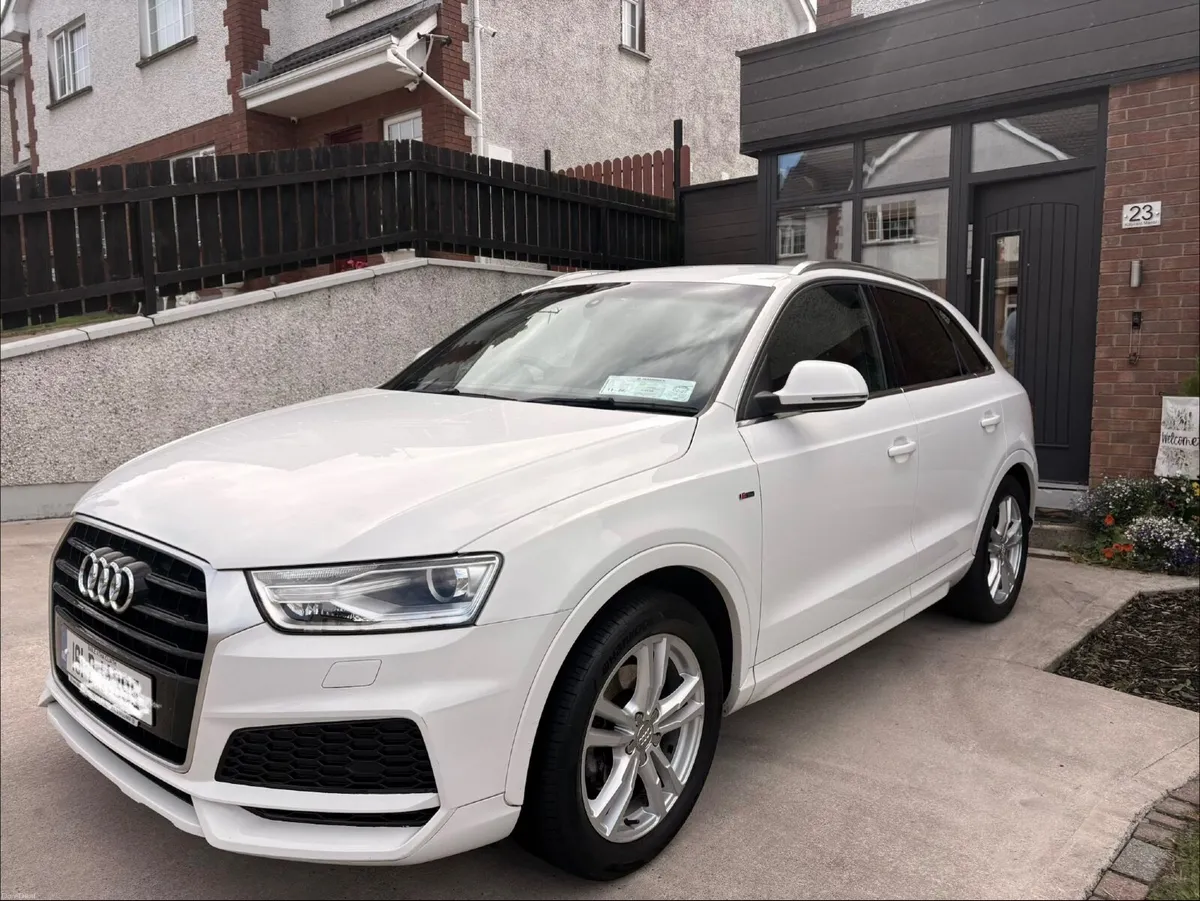 Audi Q3 2018 - Image 3