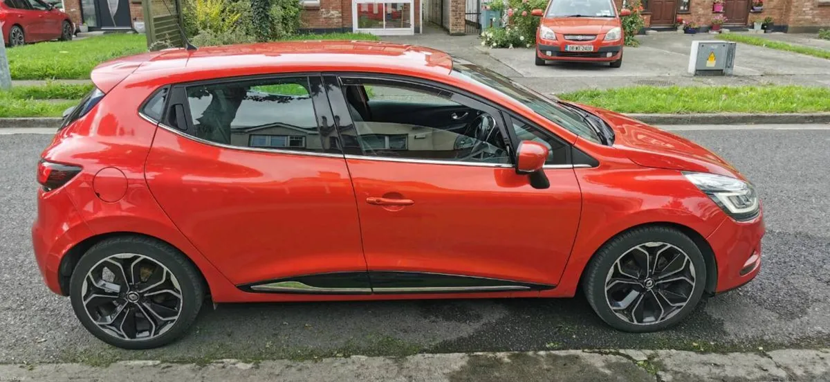 Renault Clio - Image 2
