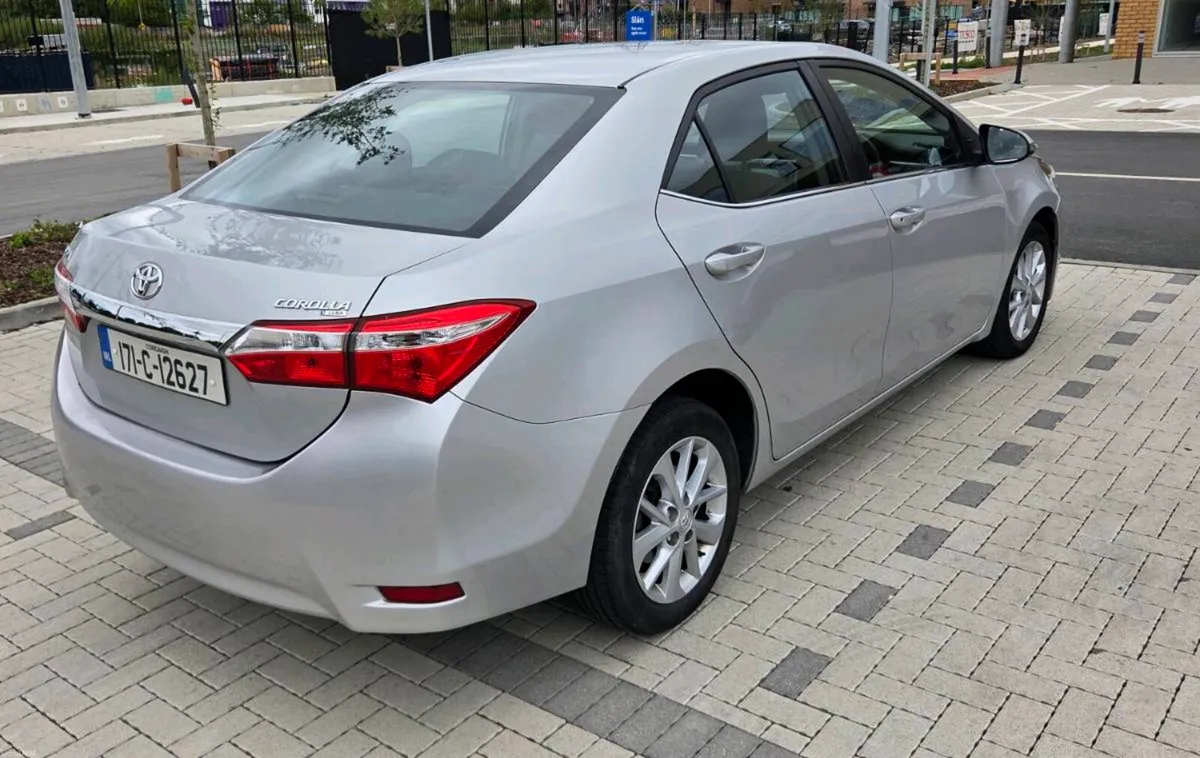 Car - Image 5