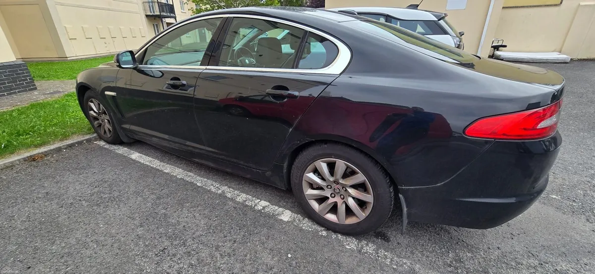 Jaguar XF 2.2 - Image 3