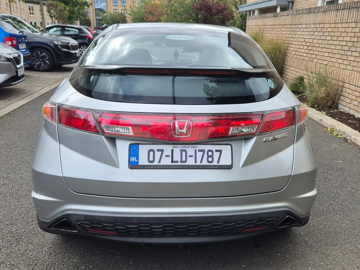 Honda Civic '07 1.8 i-VTEC Automatic NCT to Nov 27 - Image 3