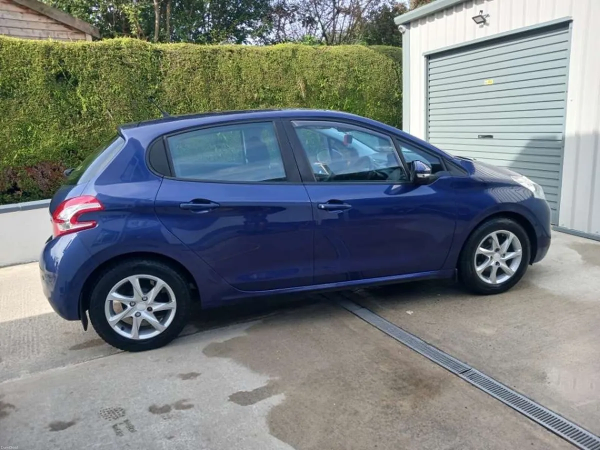 Peugeot 208 2013 - Image 4
