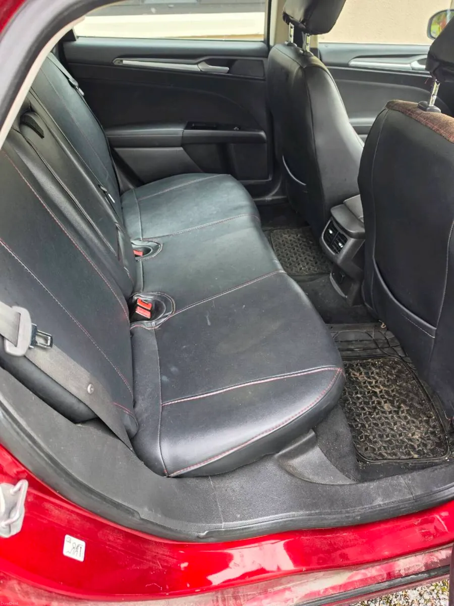 Ford mondeo - Image 6