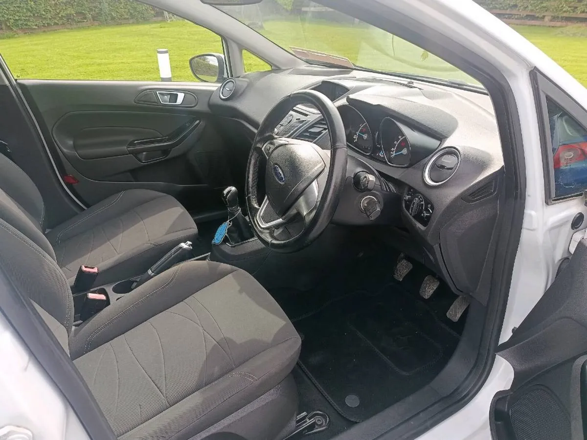 Ford fiesta 2016.1.25 Petrol NCT 09/27 - Image 3