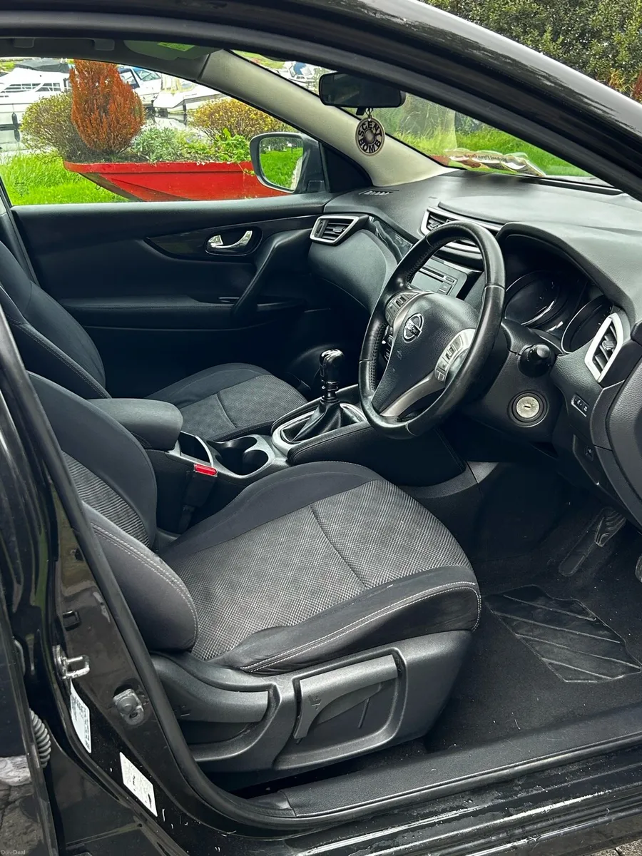 141 Nissan Qashqai 1.5dci New Nct 10/27 - Image 6