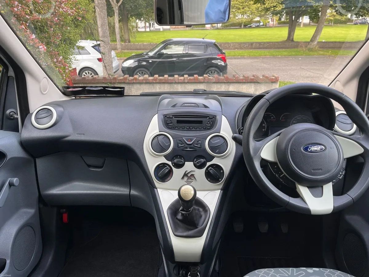 Ford KA 2014 - Image 2