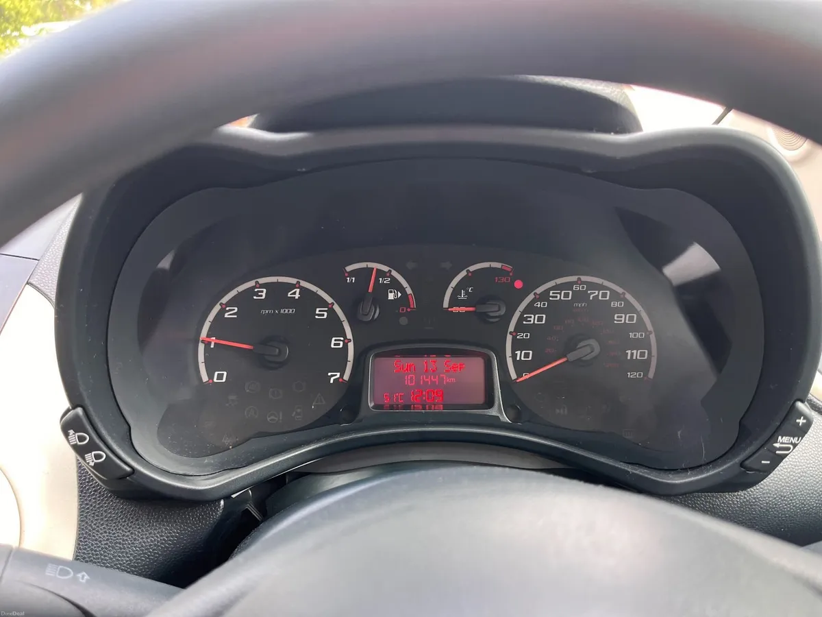 Ford KA 2014 - Image 6