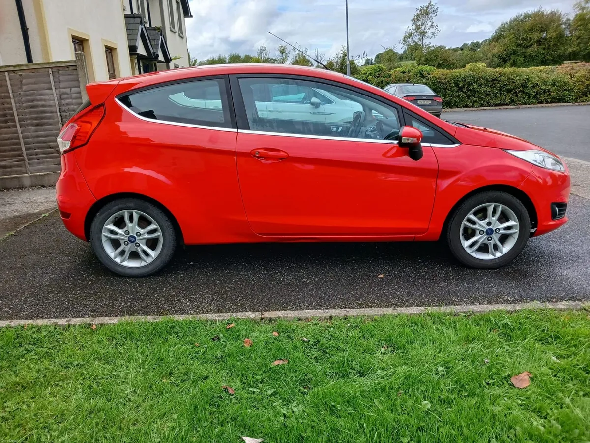 Ford Fiesta 2014 - Image 4