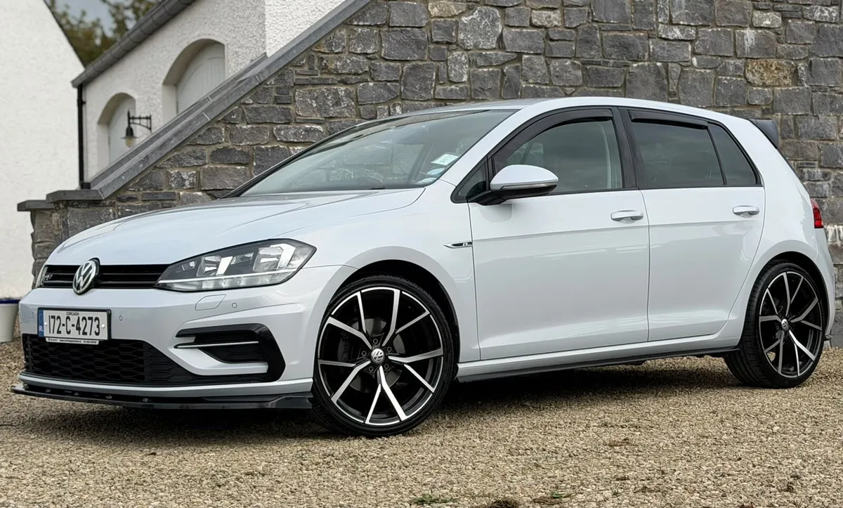 2017 Volkswagen Golf R Line - Image 1