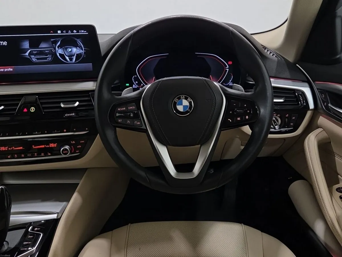 BMW 5-Series 520d SE Saloon - Image 5