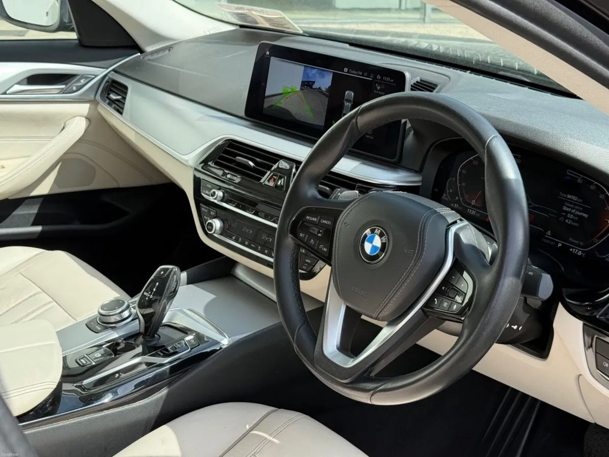 BMW 5-Series 520d SE Saloon - Image 6