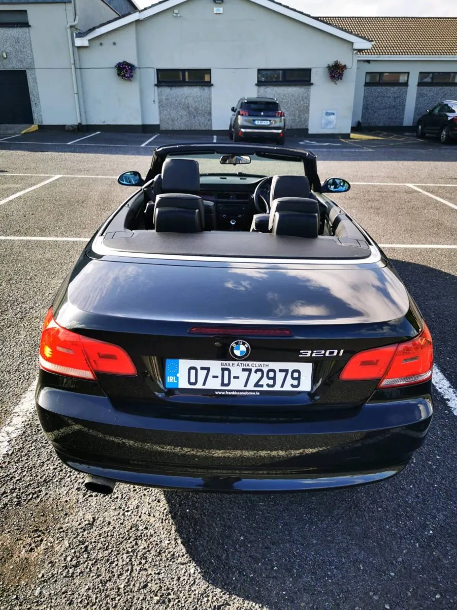 BMW E93 convertible - Image 5