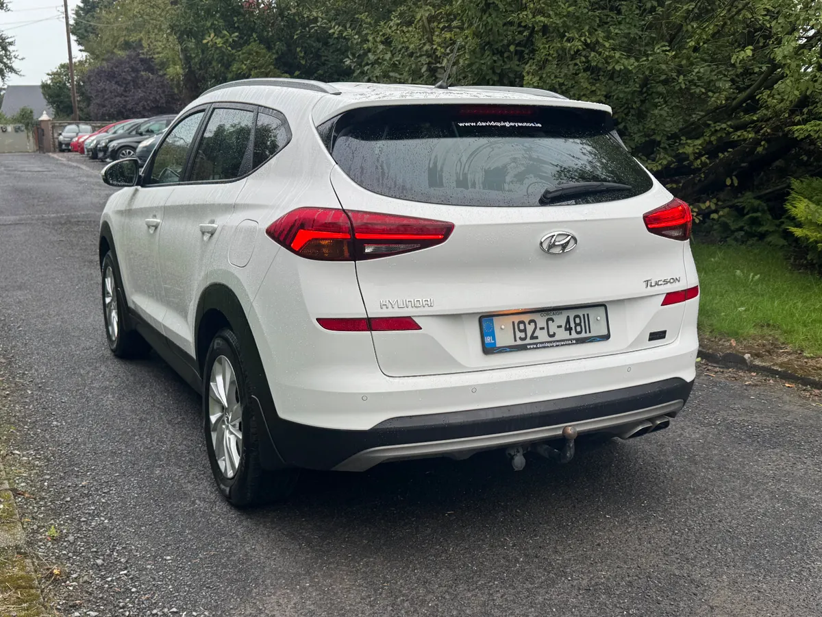 19 Hyundai Tucson 1.6crdi comfort plus - Image 3