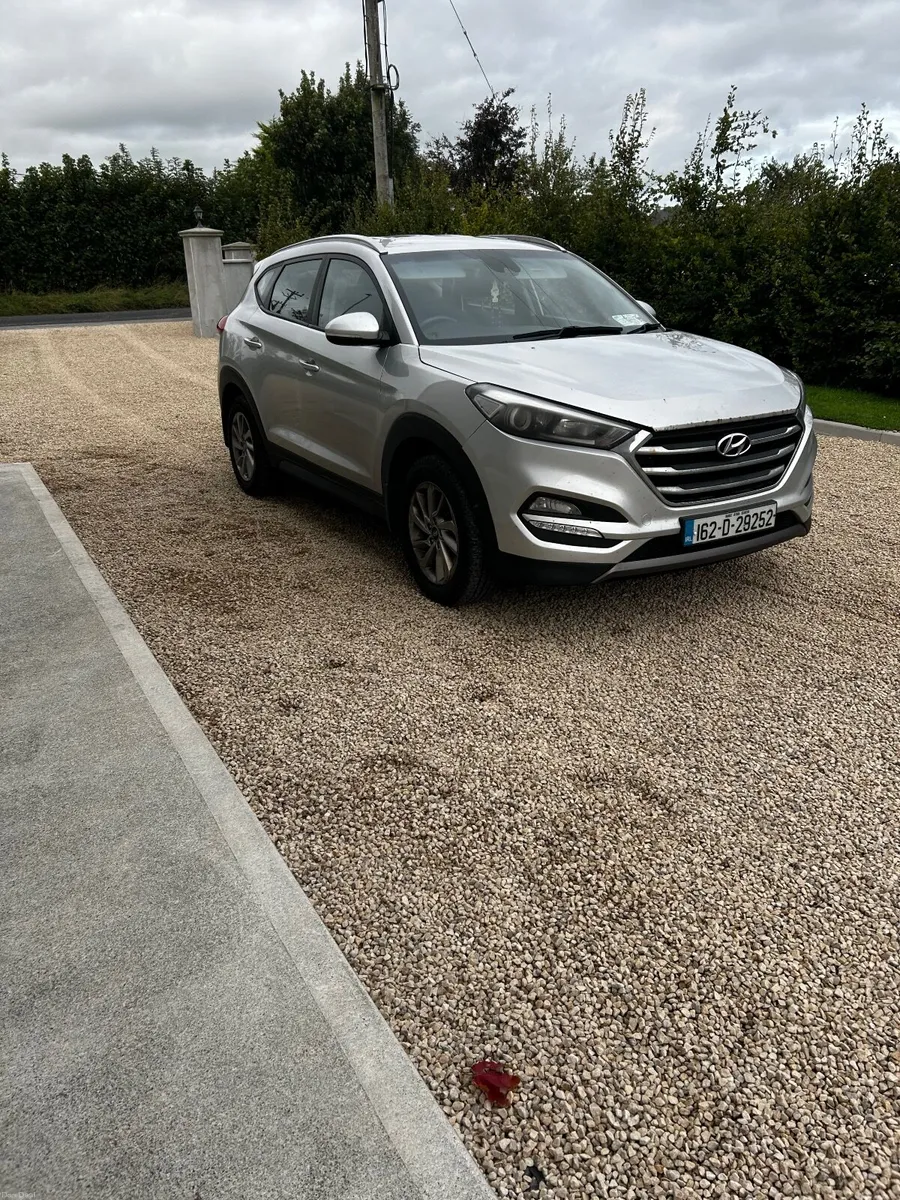 Hyundai Tucson 1.7 CRDI SE NAV BL/DR 5 - Image 1