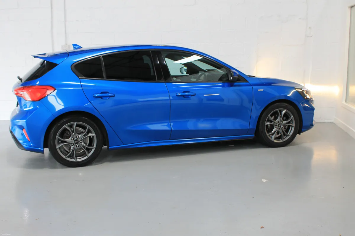 Ford Focus 2019, ST-Line Finance Arranged - Image 5