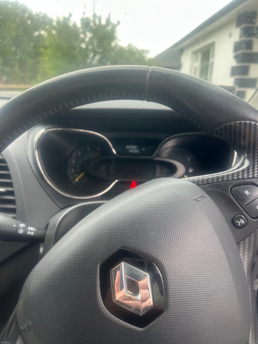 Renault Captur 2015 - Image 2