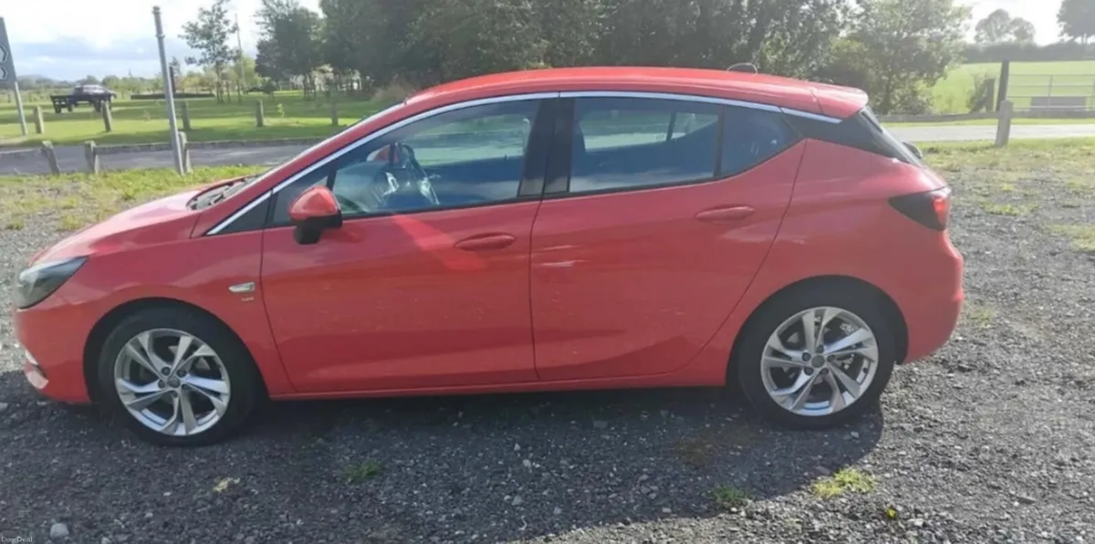 Opel Astra 2020 1.2 SRi - Image 5