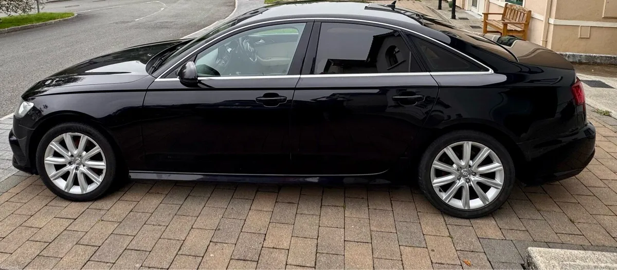Audi A6 - Image 2