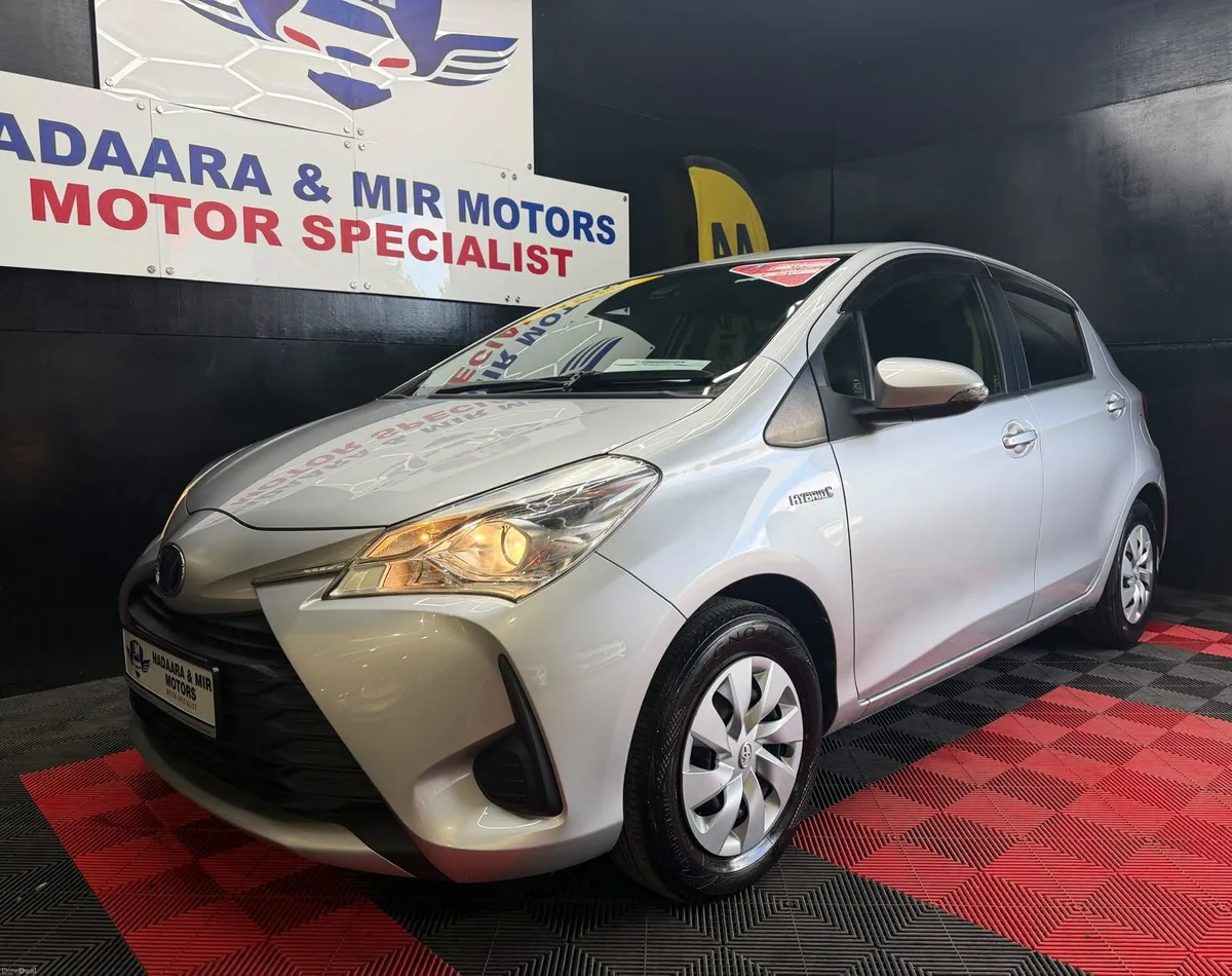 TOYOTA VITZ 2017 2 YEARS NCT AUTO WARRANTY 3 KEYS - Image 4