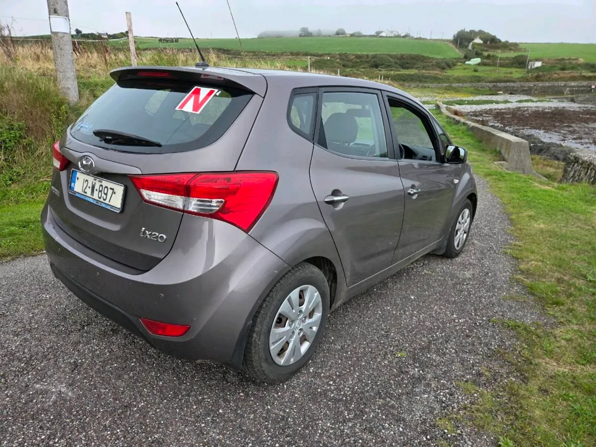 Hyundai IX20 (Automatic) - Image 4