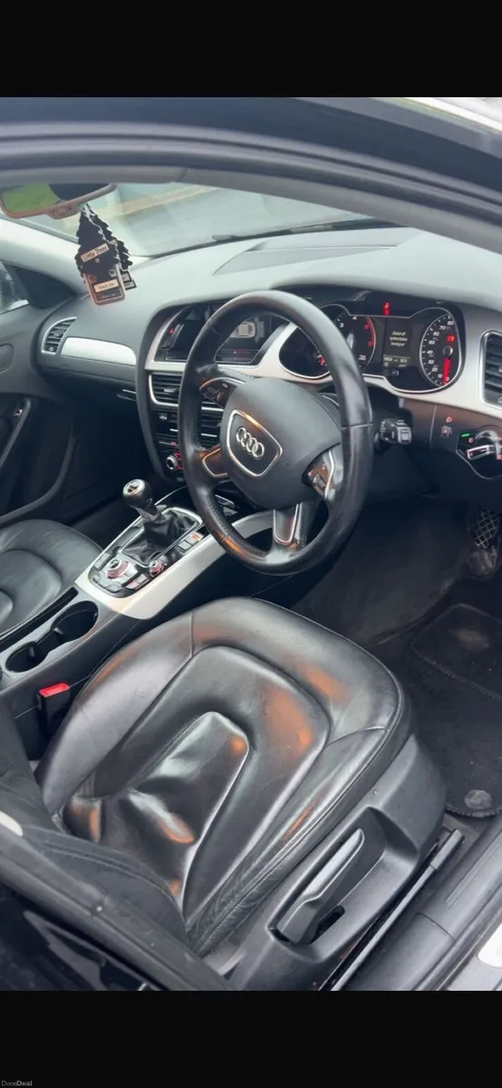 Audi A4 2015 - Image 2