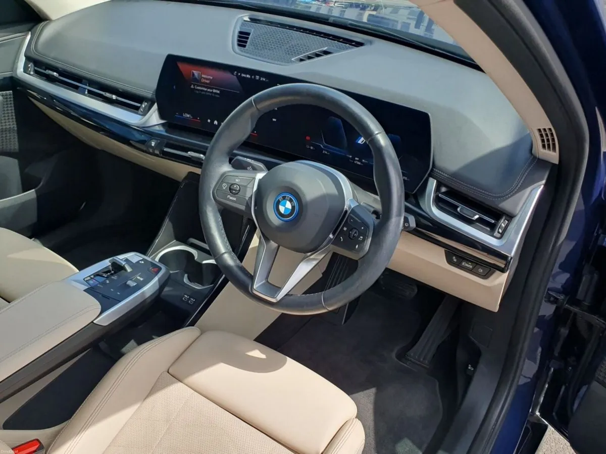 BMW iX1 eDrive20 xLine - Image 6