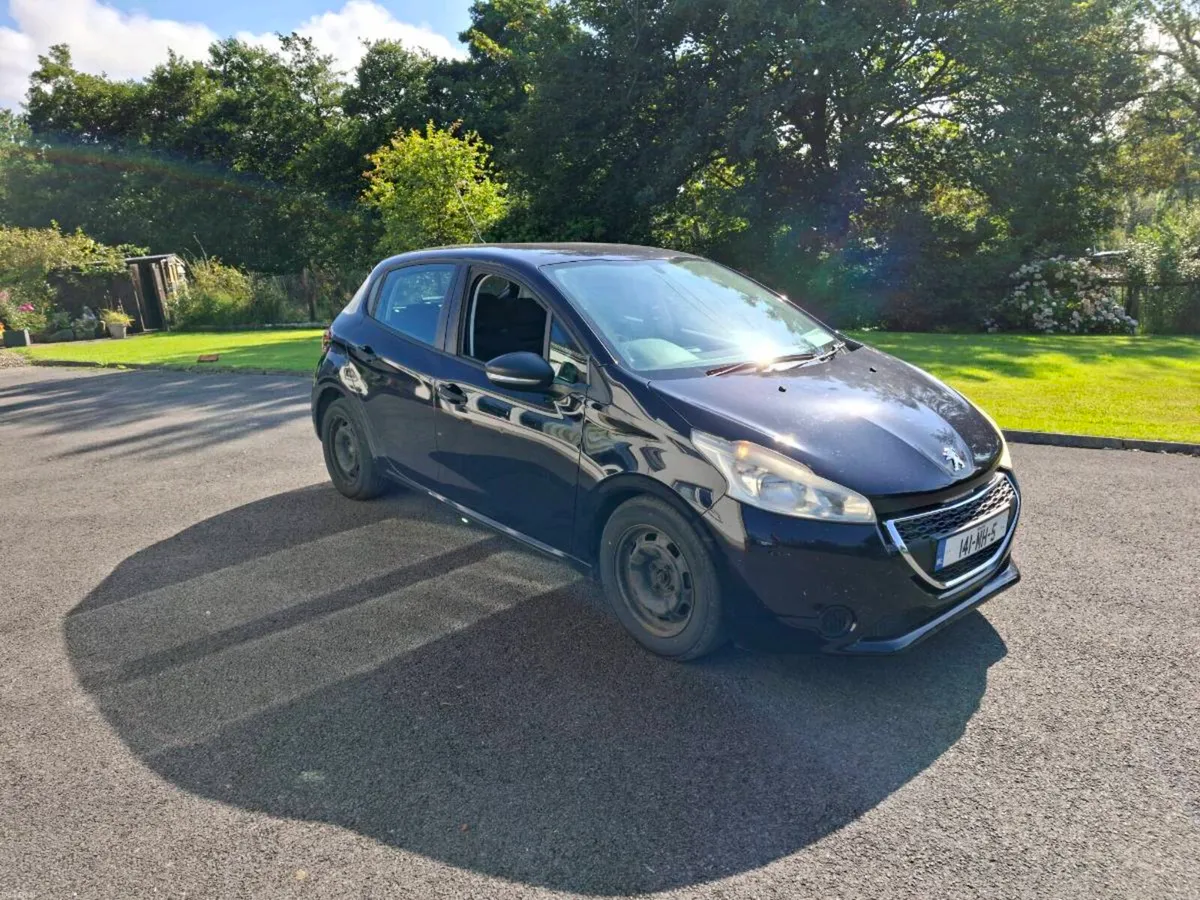 Peugeot 208 - Image 3