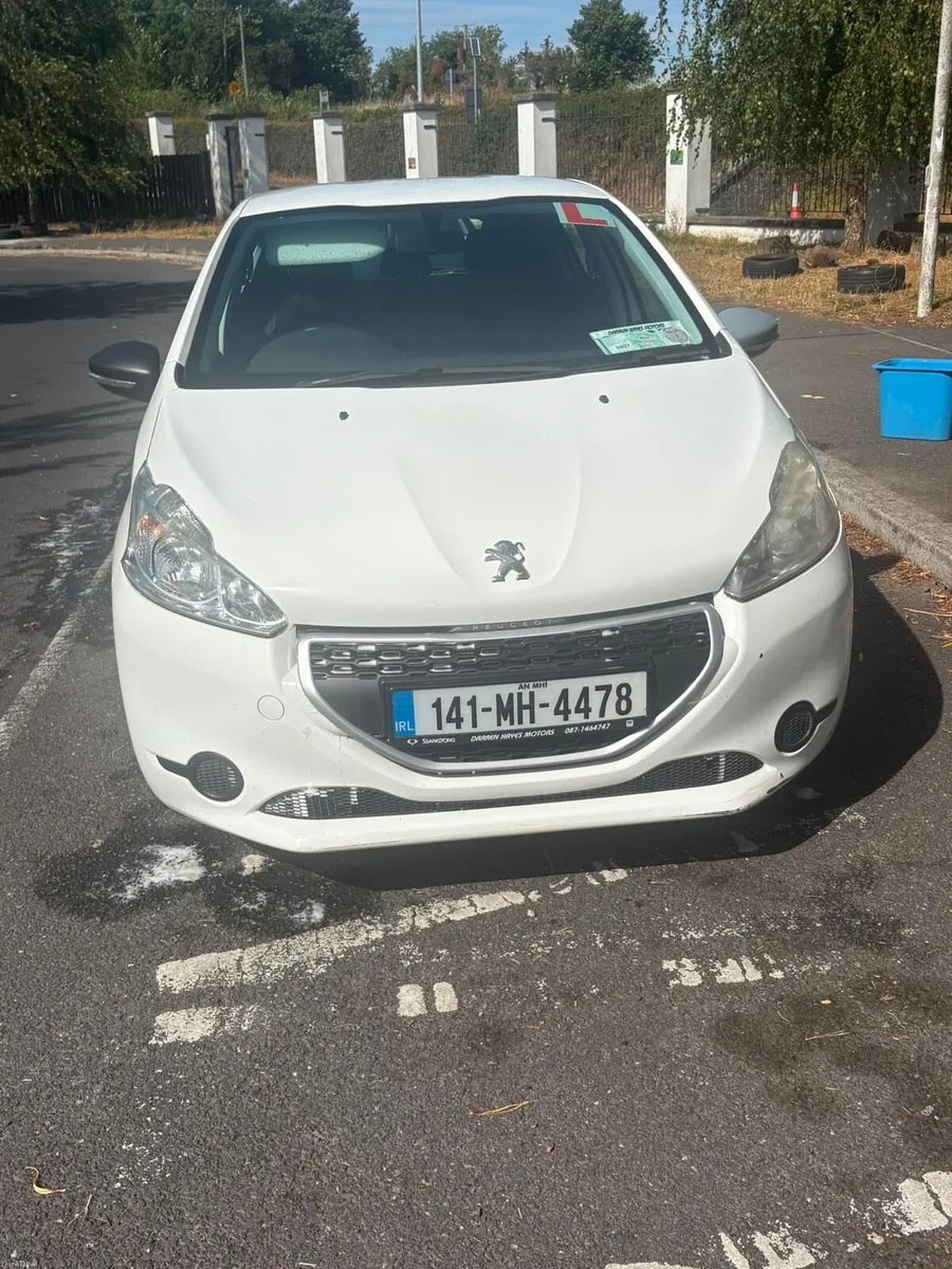 Peugeot 208 141 - Image 1