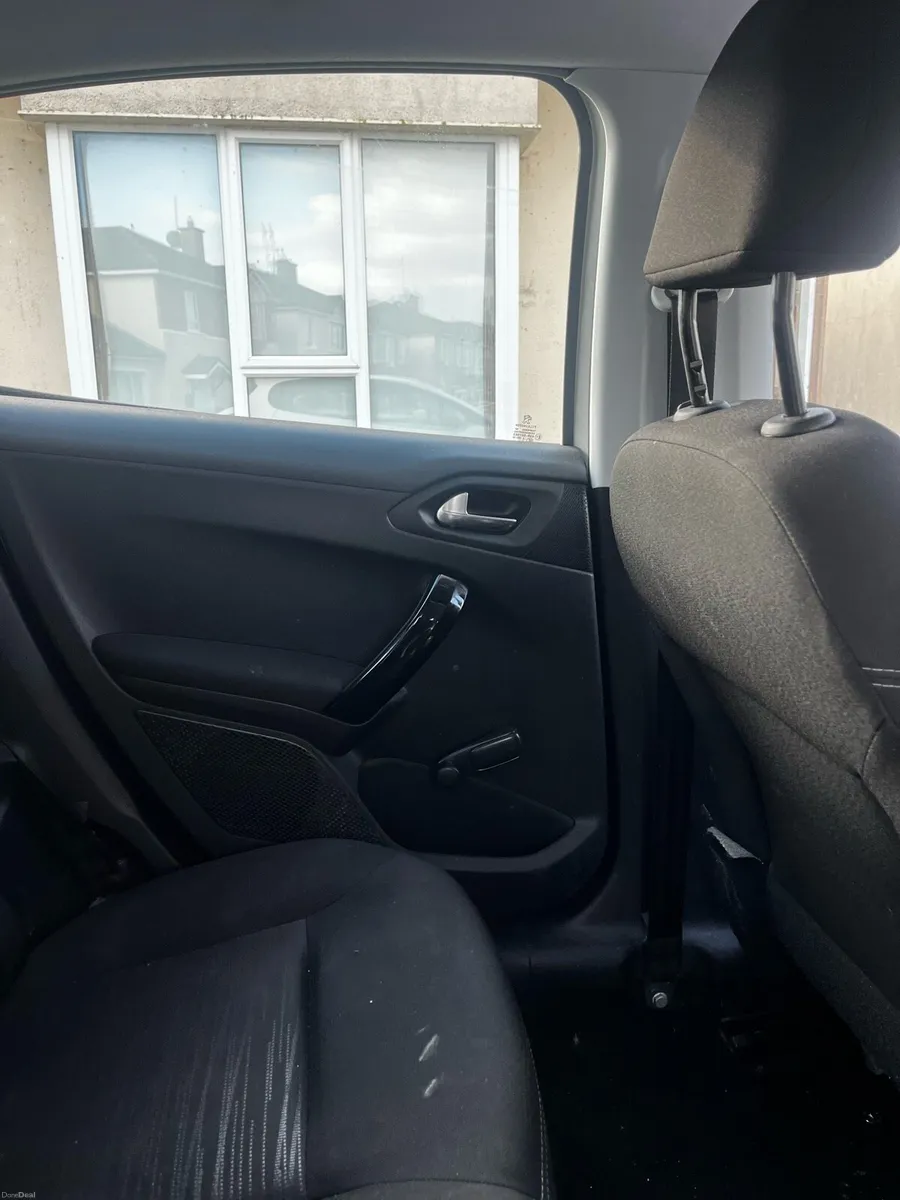 Peugeot 208 141 - Image 6