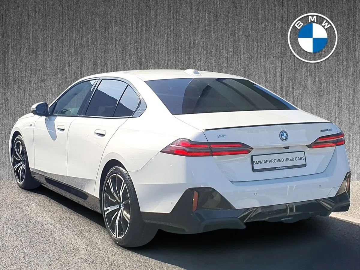 BMW i5 eDrive40 M Sport Pro Saloon - Image 2