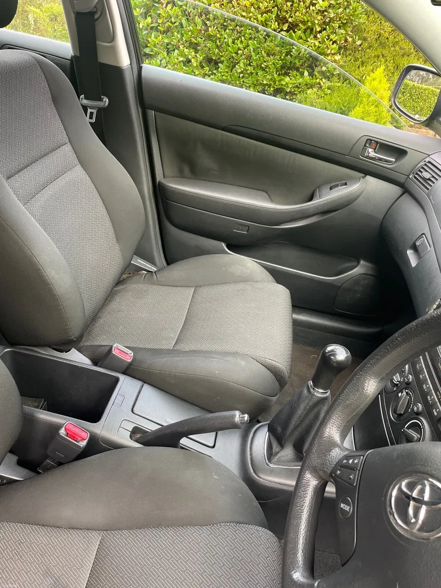Toyota Avensis 2008 - Image 4