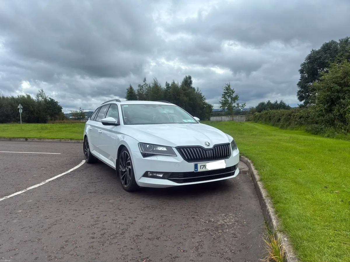 Skoda Superb 2017 - Image 4