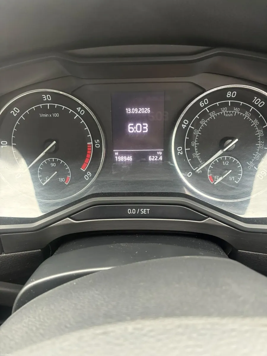 Skoda Superb 2017 - Image 3