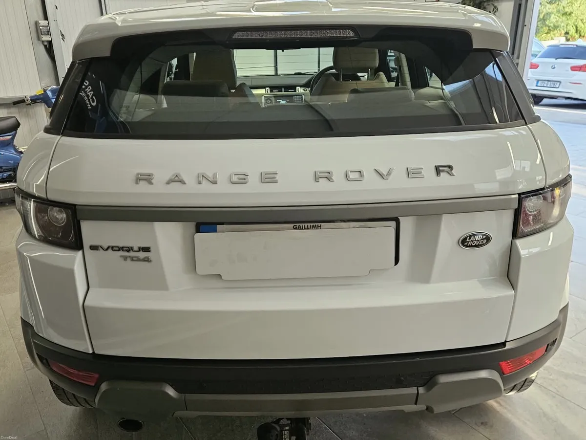 15 LAND ROVER RANGE ROVER EVOQUE PURE TD4 A - Image 4