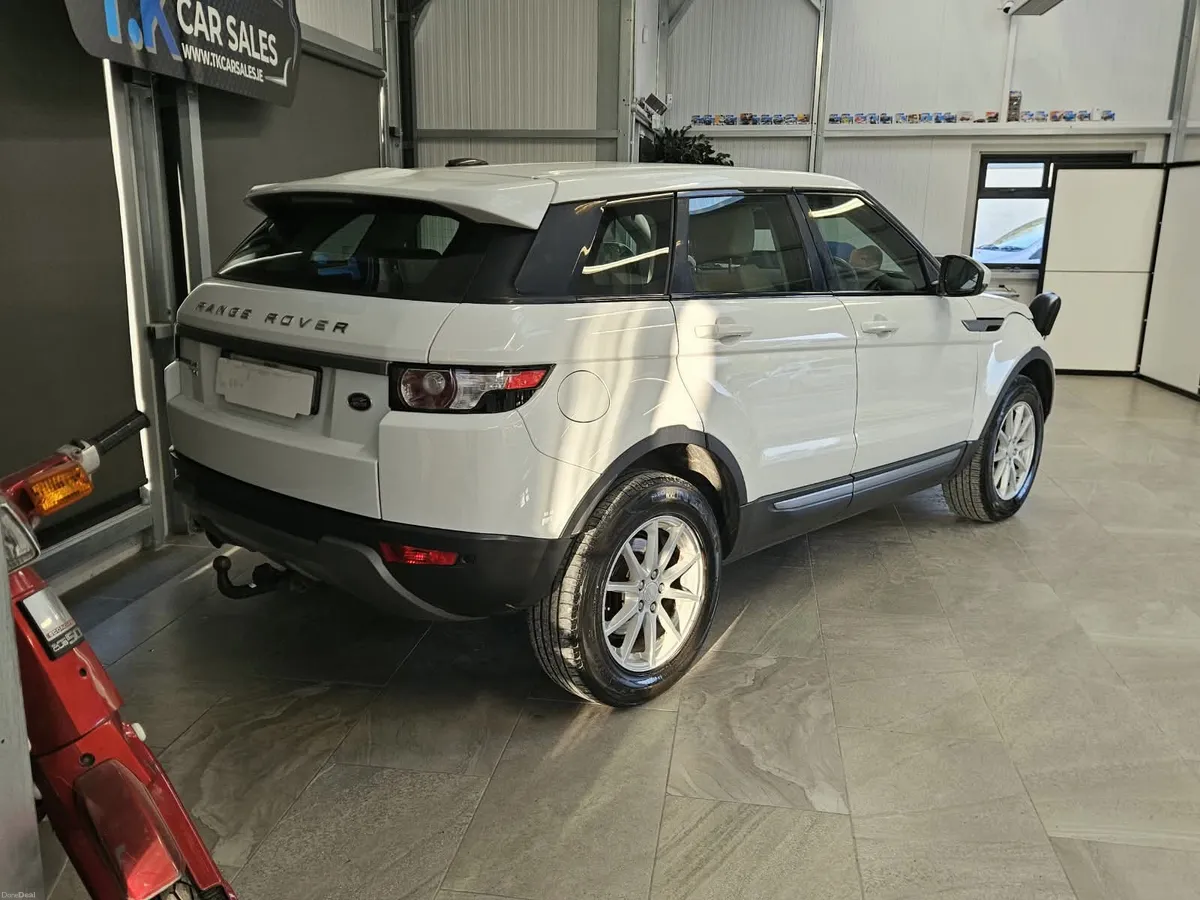 15 LAND ROVER RANGE ROVER EVOQUE PURE TD4 A - Image 2