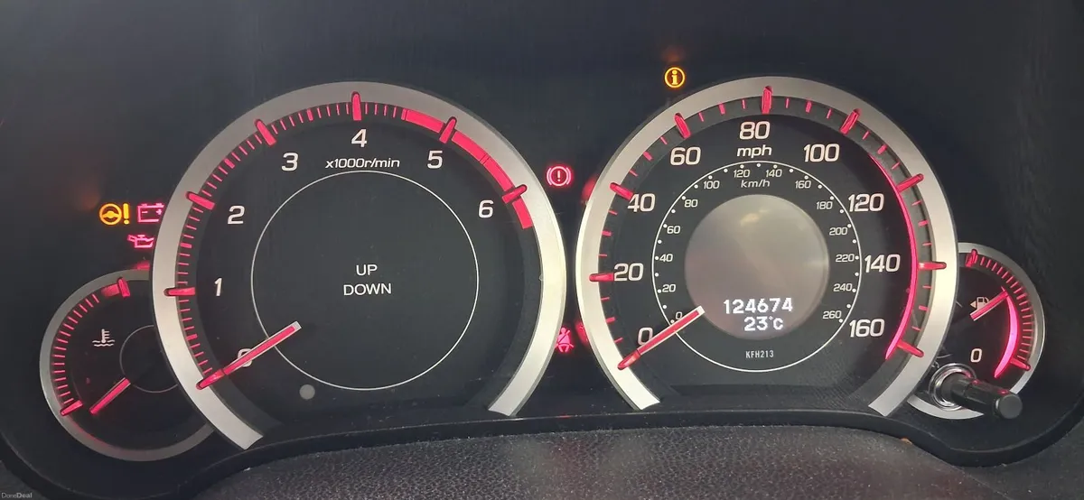 Honda Accord 2010 - Image 2