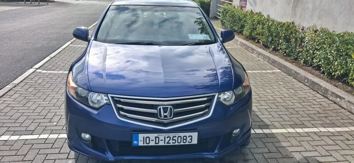 Honda Accord 2010 - Image 4