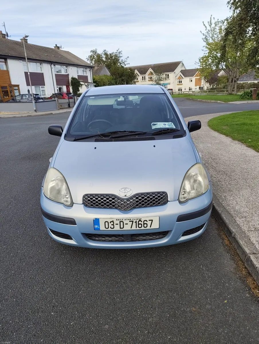 03 toyota yaris - Image 1