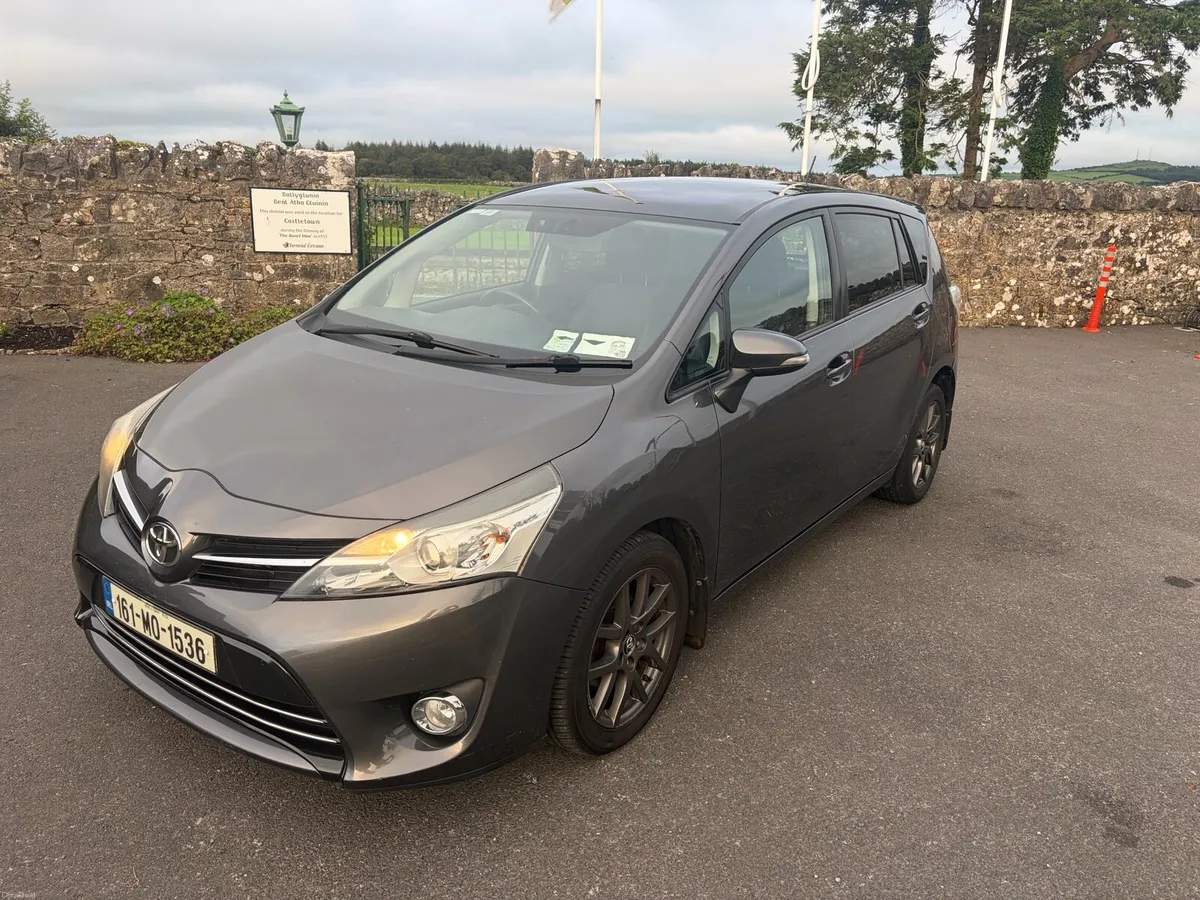 161 TOYOTA VERSO LOW MILEAGE - Image 2