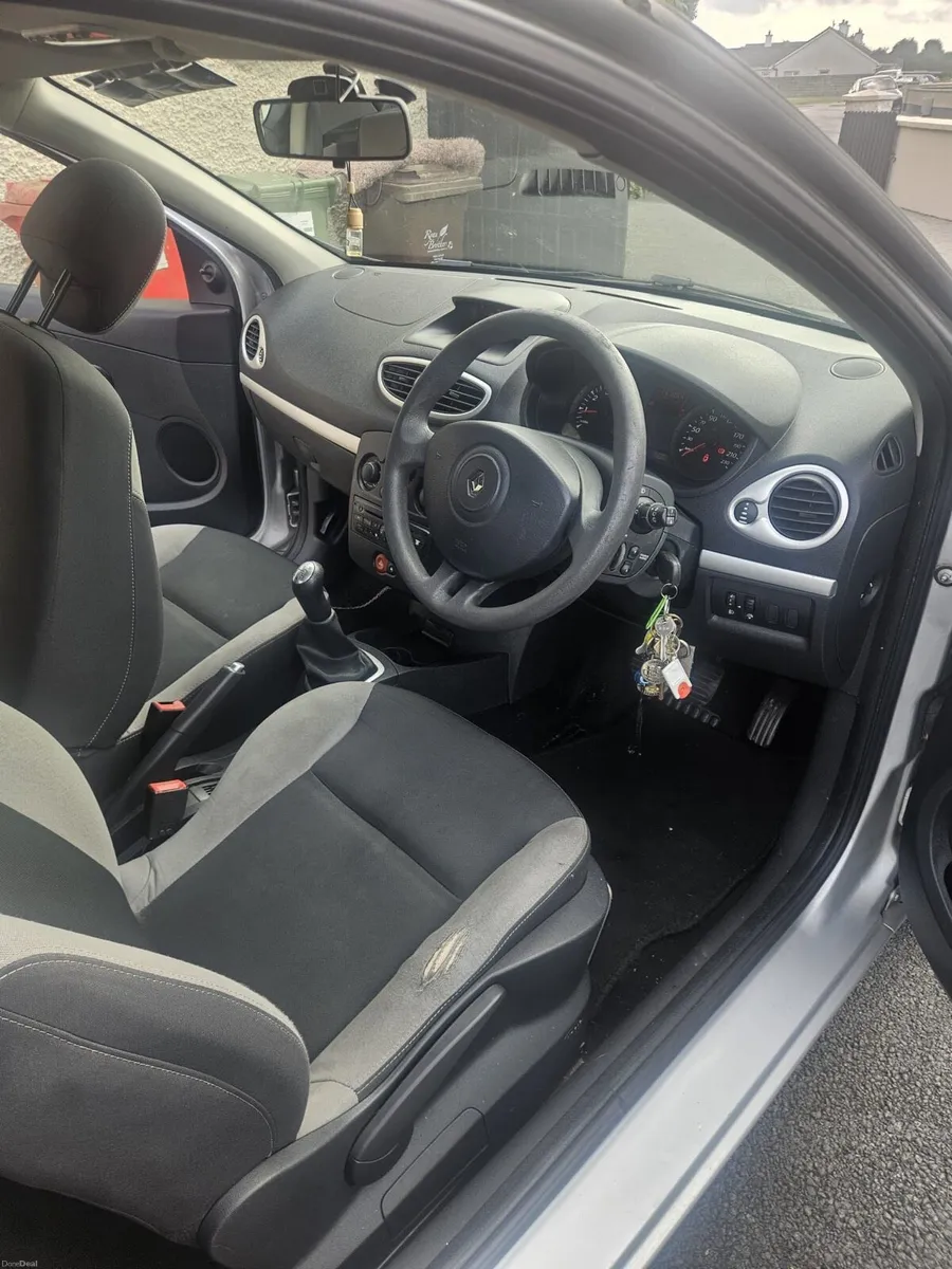 Renault Clio - Image 6