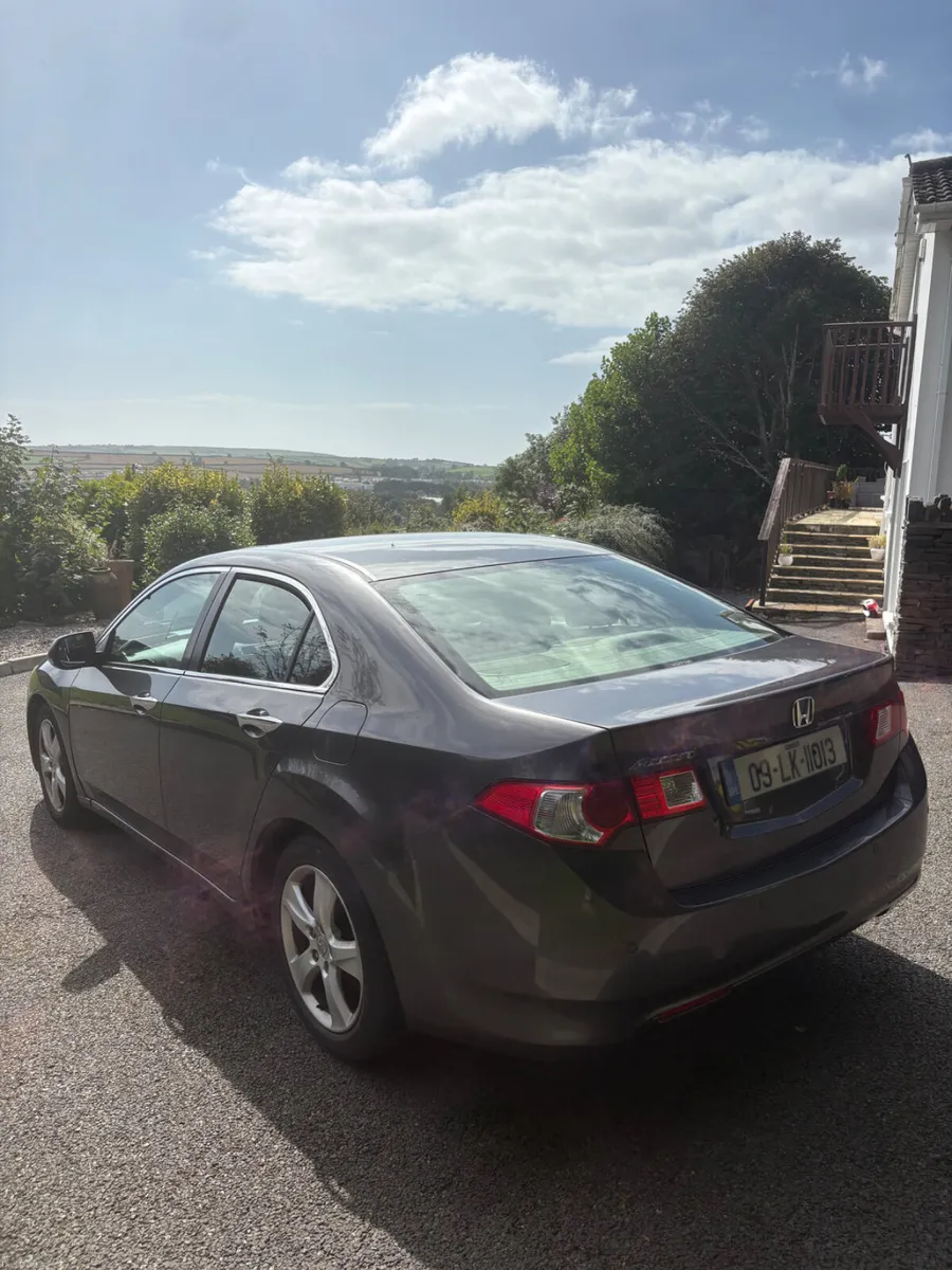 Honda Accord 2009 - Image 3