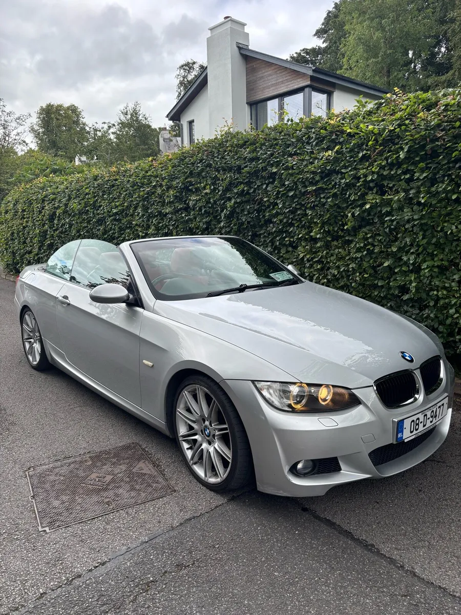 BMW 320i M Sport Convertible (E93) – Petrol 2.0 - Image 3