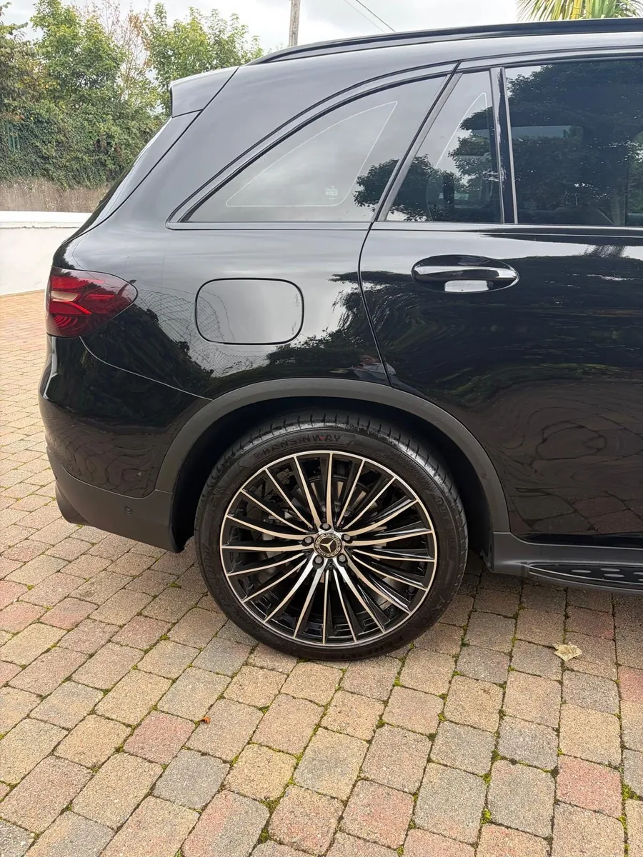 Mercedes Benz GLC 250 AMG - Image 5