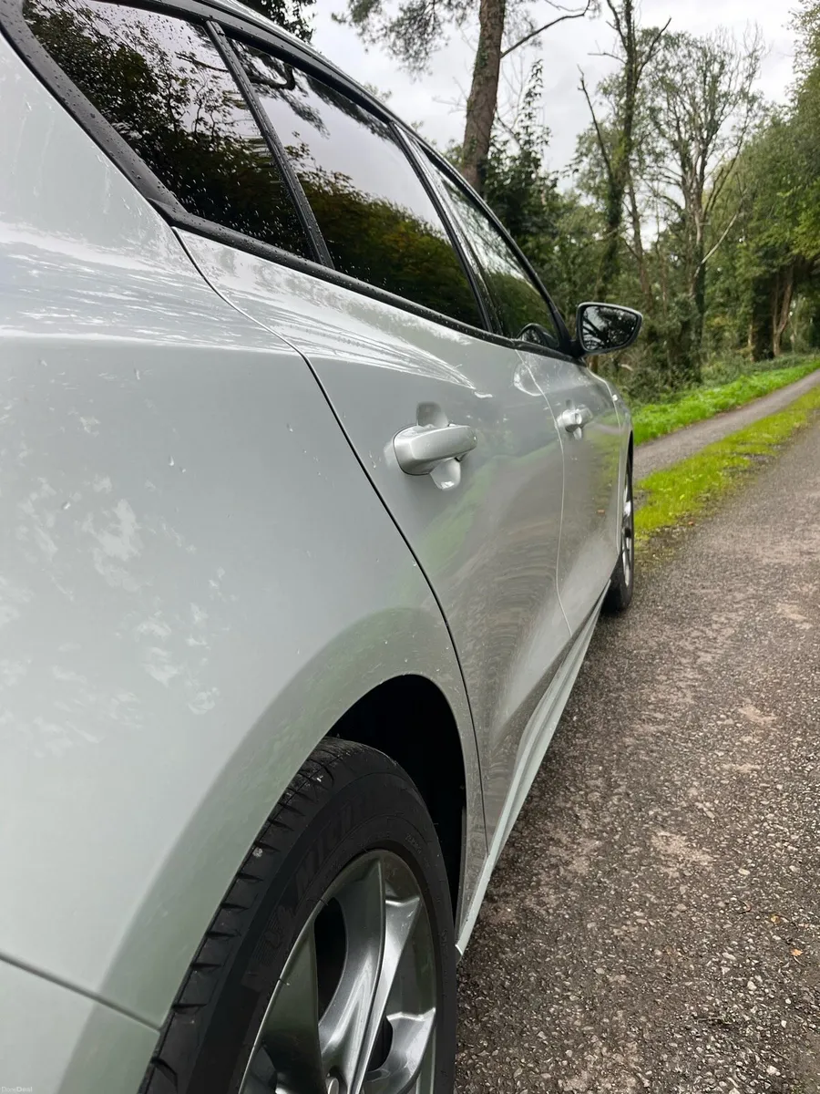 Ford Focus eco boost ST line 2021 (LOW MILAGE) - Image 3